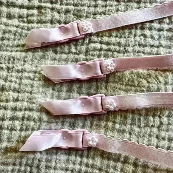 For Love & Lemons Pearl Embellished Garter Stocking Belt in Pink Lace XXS NWT - Picture 4 of 8